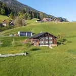 Haus Holzwurm Raggal