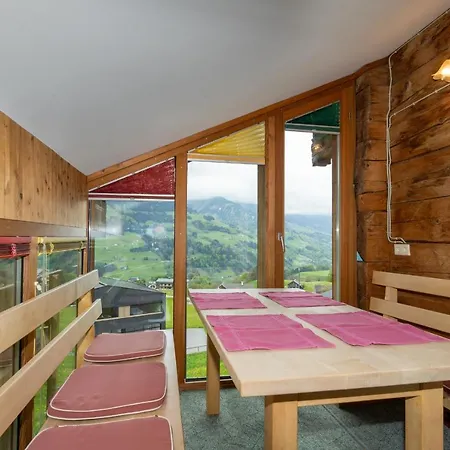 Apartament Haus Holzwurm Raggal